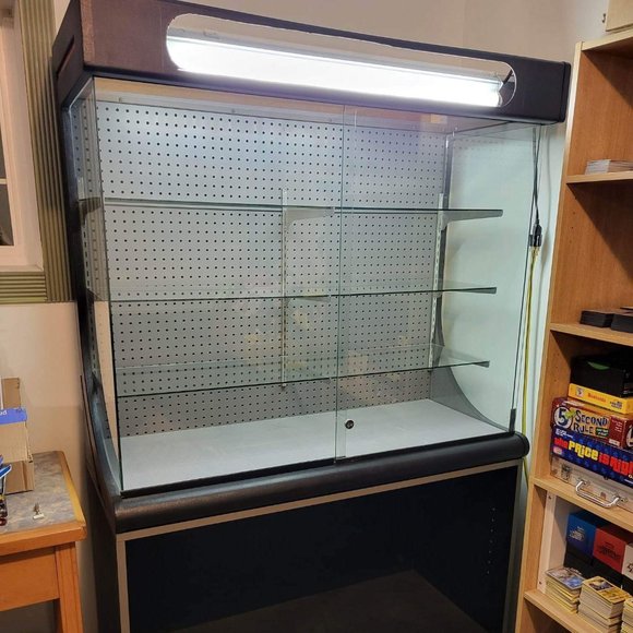 OEM Nintendo Retail Display (Late 80s Early 90s) Missing Marque, Condition 9/10 - Picture 2 of 12